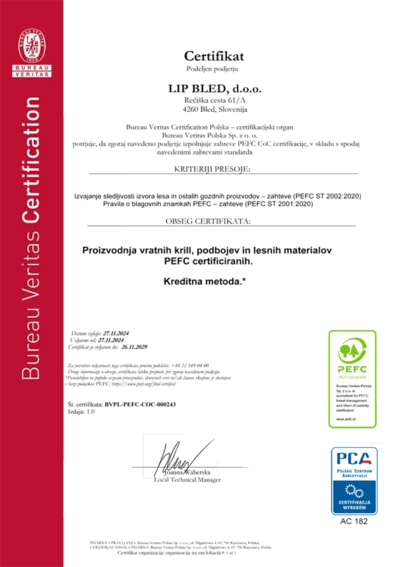 LIP BLED je ponosen nosilec PEFC certifikata s katerim skrbimo za odgovorno ravnanje z gozdovi